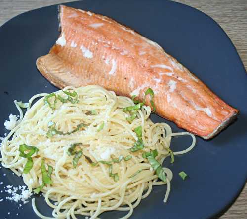 Filet de truite à l'unilatéral à la plancha et spaghetti au parmesan