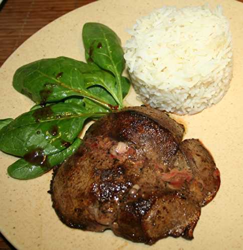 Foie de porc déglacé au vinaigre de cassis