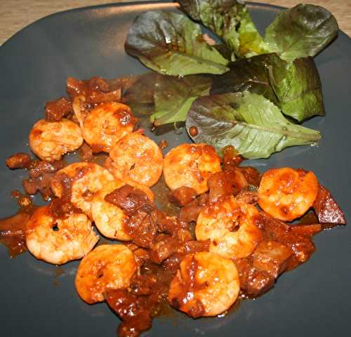 Gambas (grosses crevettes) et calamars à l'américaine