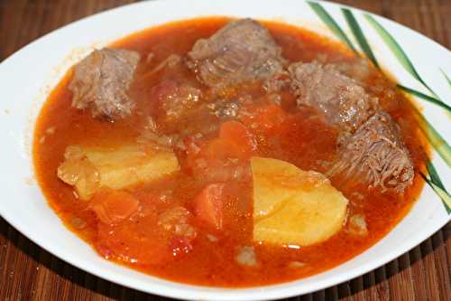 Jarret de boeuf en goulash à la hongroise