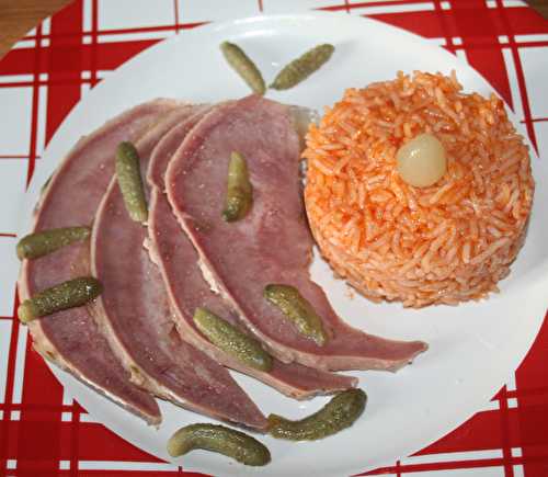 Langue de porc au vinaigre et riz au ketchup