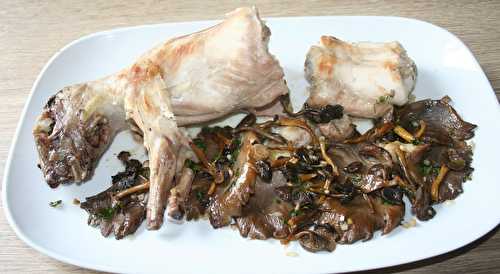 Lapin aux chanterelles et pleurotes