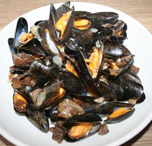 Moules à la duxelle forestière