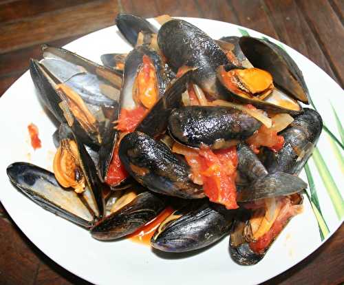 Moules sauce tomates épicée