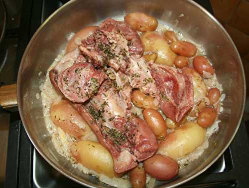 Museau de cochon aux pommes de terre nouvelles