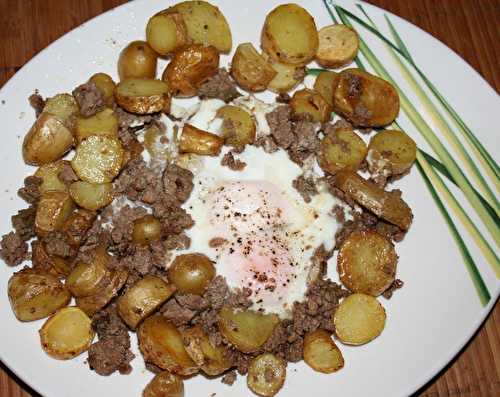 Oeuf cassé sur rattes et pâté aux 2 foies