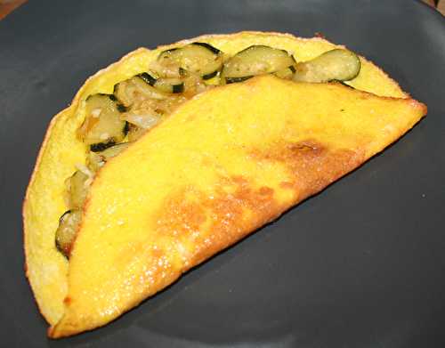 Omelette au parmesan et à la courgette