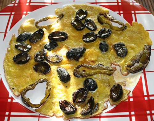 Omelette aux olives noires et poivron vert