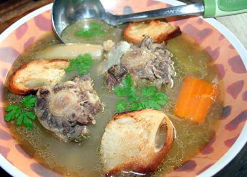 Oxtail soup (soupe de queue de boeuf) - amafacon