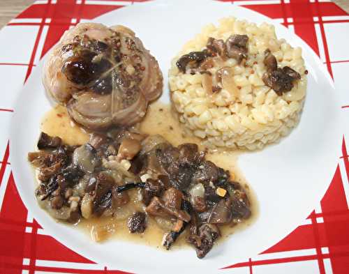 Paupiettes de lapin à la moutarde à l'ancienne et duxelle forestière