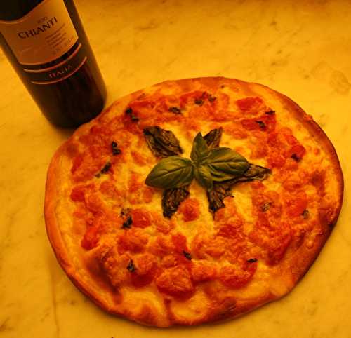 Pizza napoletana (Marguerita)