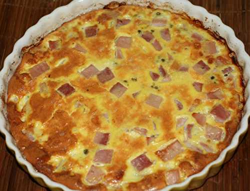 Quiche, jambon, fromage ail et fines herbes