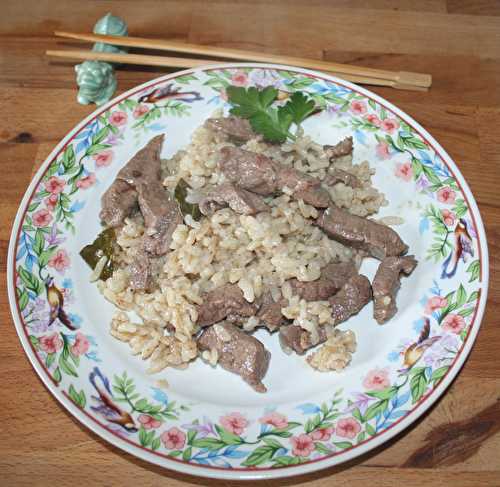 Riz épicé sauté au bœuf