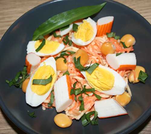 Salade carotte, céleri, surimi, œuf, lupin, ail des ours