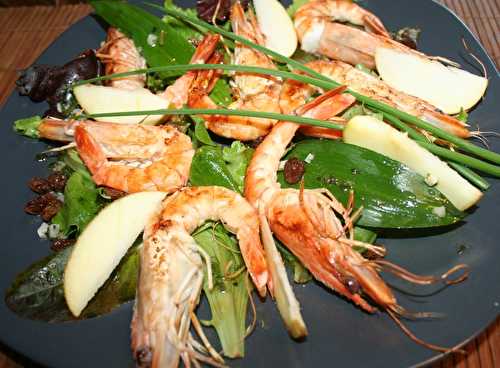 Salade de gambas, ail des ours, pomme