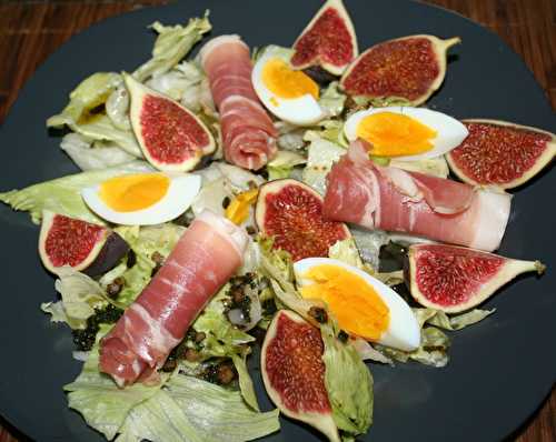 Salade jambon cru de Pays, figues, oeuf