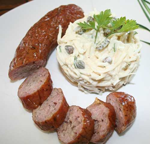 Saucisses artisanales de Toulouse fumées maison et céleri rémoulade maison