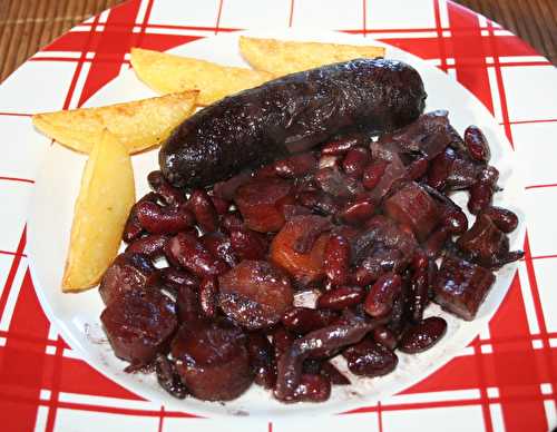 Saucisses de Toulouse au vin rouge