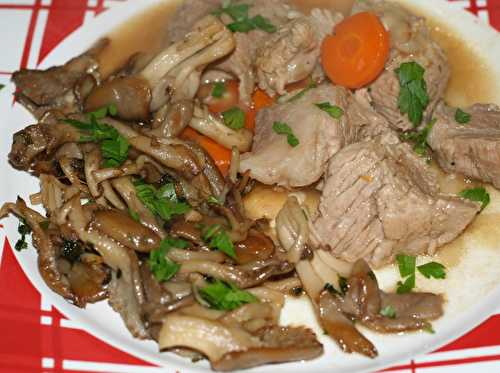 Sauté de veau aux chanterelles