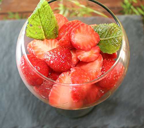 Soupe de fraises à la menthe