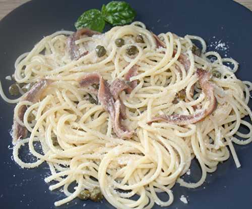 Spaghetti aux câpres et anchois