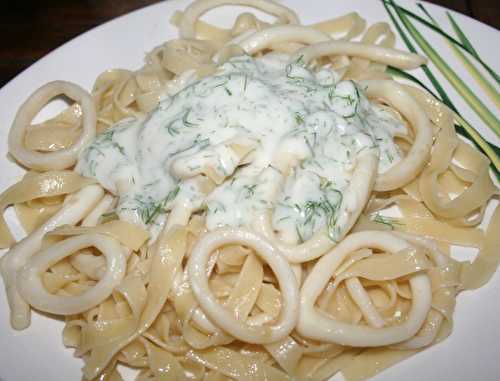 Tagliatelles aux anneaux d'encornet sauce béchamel à l'aneth