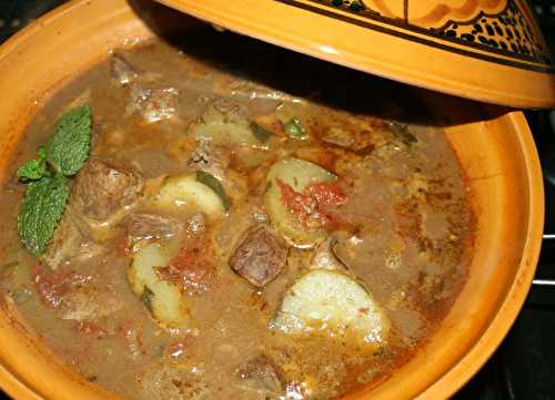 Tajine de foie de boeuf, concombre, tomates, raisin, menthe