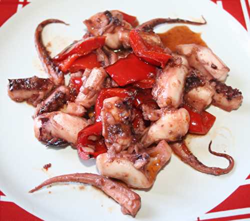 Tentacules de calamar au poivron rouge
