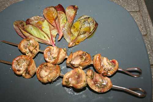 Brochettes de rognons d'agneau marinés à l'huile de colza et thym à la plancha