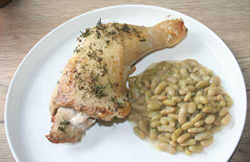 Cuisse de poulet rôtie et flageolets au thym