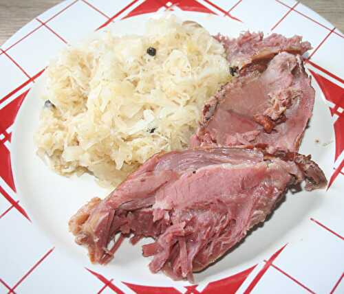 Palette de porc fumée à la choucroute