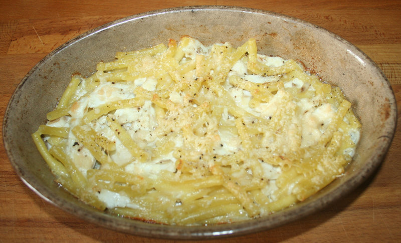 Gratin de macaroni au bar (loup) et parmesan