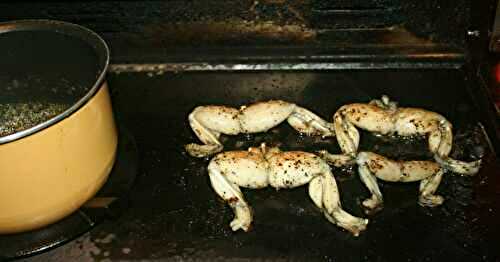 Cuisses de grenouille au beurre d'escargot à la plancha