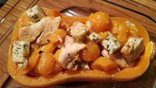 Butternut farcie à la fourme d'ambert et au poulet