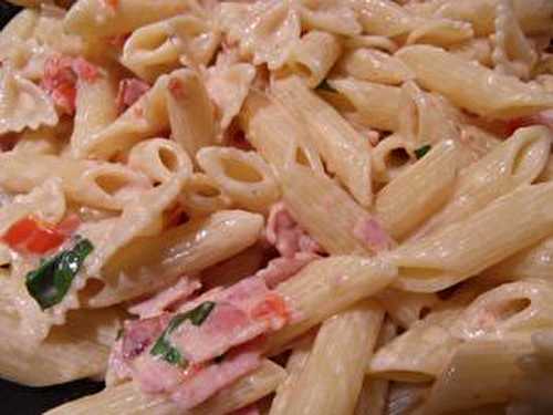 Penne créme de tomates et de jambon