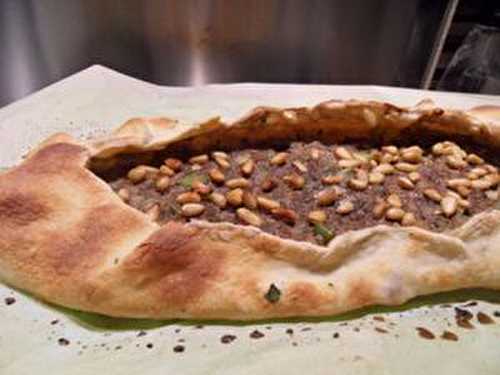 Pide à la viande