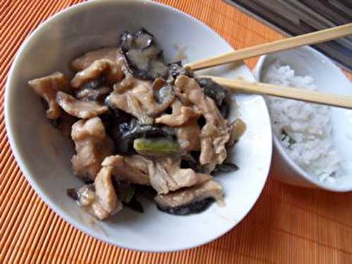 Poulet aux champignons noirs