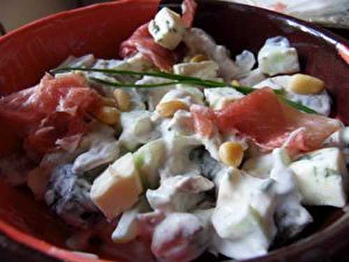 Salade de champignons, concombres et fourme d'Ambert