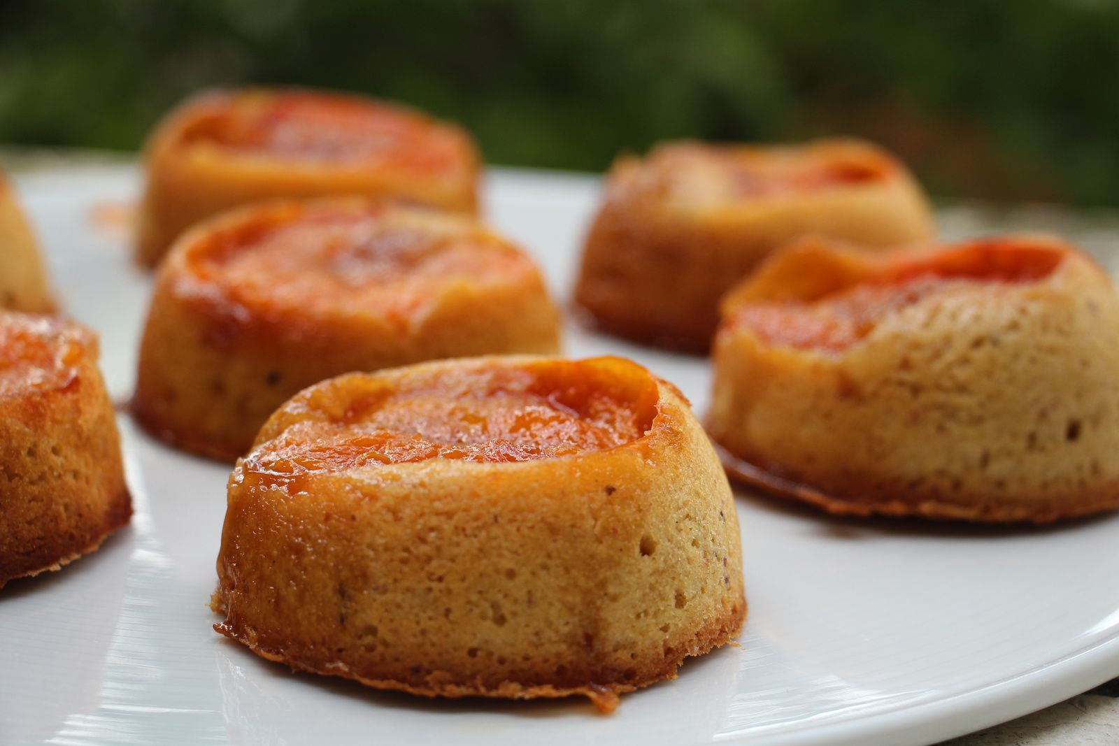 Gâteau renversé aux amandes et  abricots caramélisés 