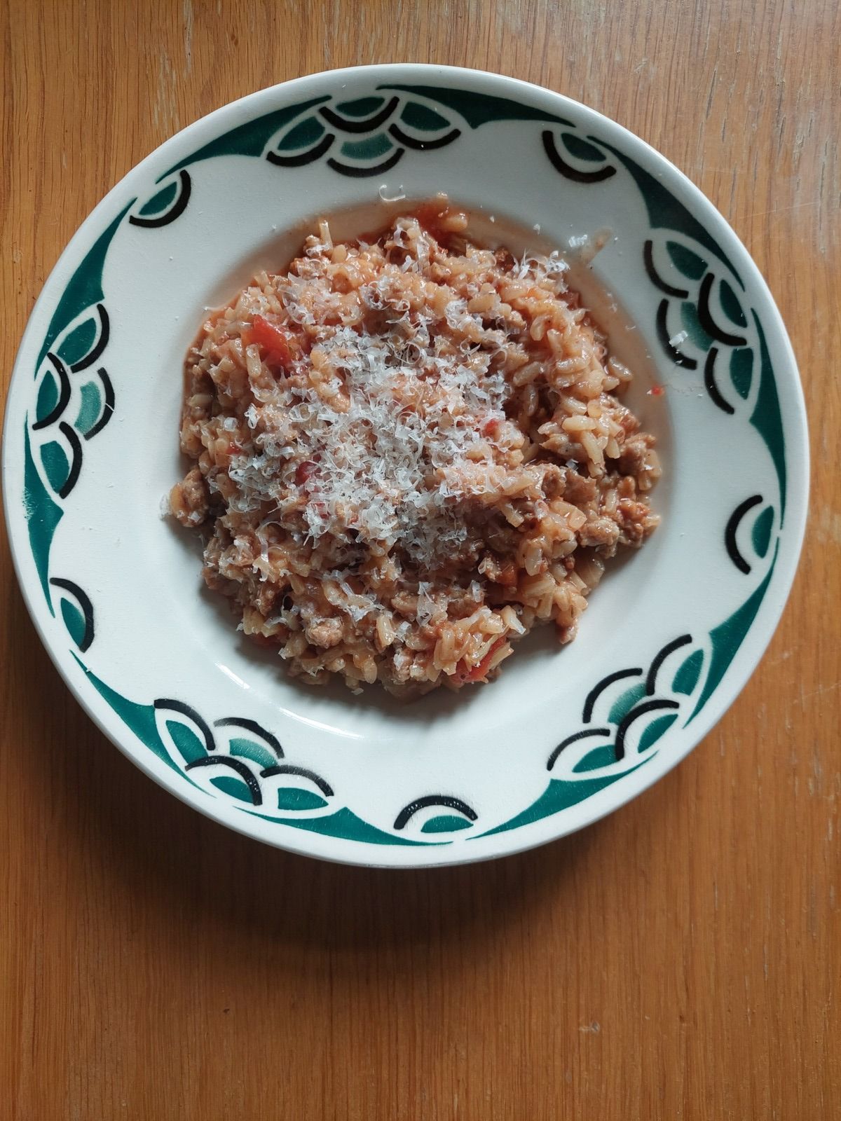 Risotto à la  tomate et à la chair à  saucisses
