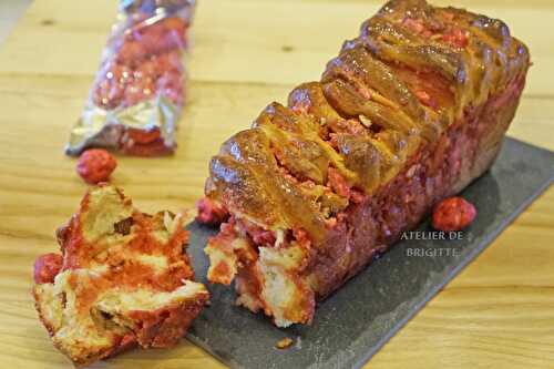 Brioche à effeuiller aux pralines roses