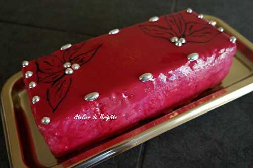 Buche fruits rouge et insert chocolat