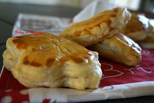 Chaussons aux pommes, pâte feuilletée en escargot