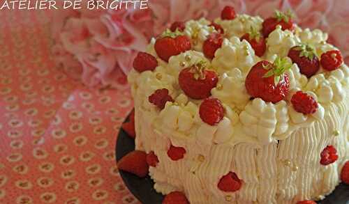 Layer Cake, fraises, framboises, citron et choco blanc