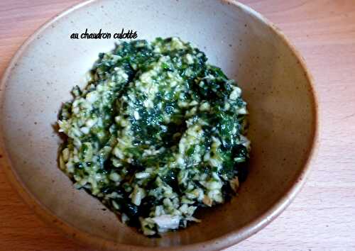 Basilic du jardin en pesto