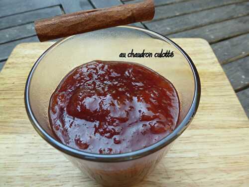 Confiture de pêches de vigne