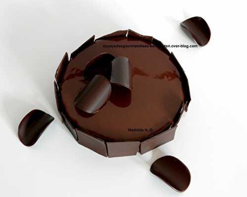 Choc Africain d'après Christophe Appert (Angelina Paris) : brownie chocolat noir, crémeux chocolat noir amer, mousse chocolat noir