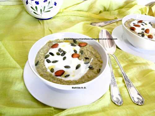 Soupe de brocolis aux amandes et yaourt d'après Edda Onorato - Au pays des gourmandises sans gluten