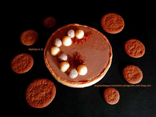 Tarte Naranja d'après Bernard Proot : pâte sablée, crémeux orange, biscuit Joconde noisette et crémeux Dulcey