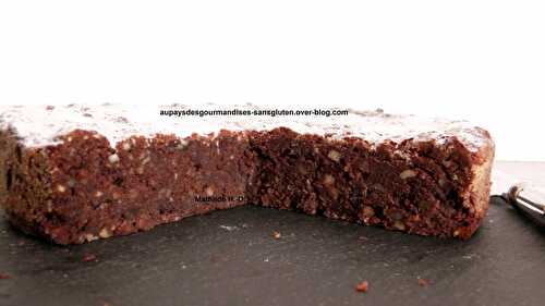 Torta Caprese d'après Laura Zavan : gâteau sans farine, au chocolat noir et amandes torréfiées - Au pays des gourmandises sans gluten